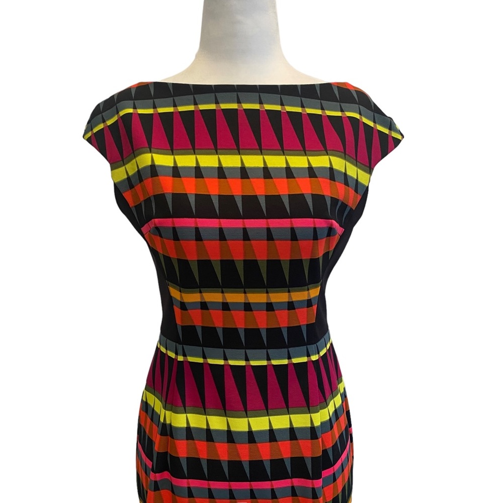 Signature London Style Print Sheath Dress 4 - Picture 3 of 16